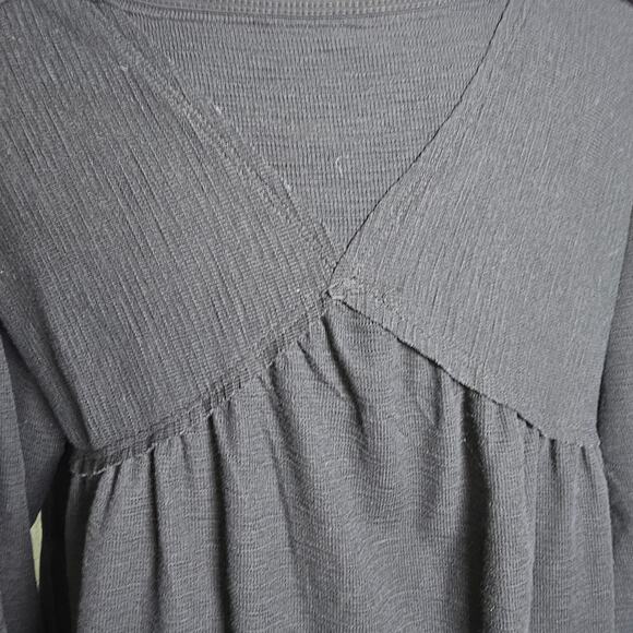 Womens Black Textured Raw Hem 3 Button Rounded Hem Shirt Top Size Large - Picture 9 of 10